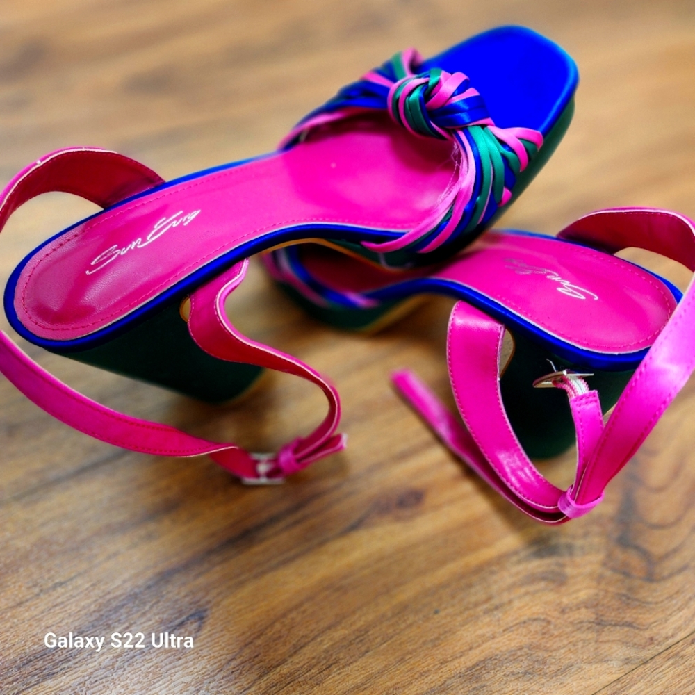 Women's platform shoes